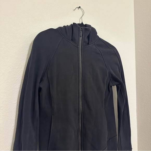 Lululemon Hooded Radiant Jacket Black Full Zip Side Pockets Size 6 Women’s - Picture 3 of 9